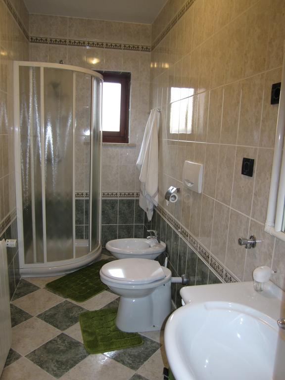 Apartments Mediteraneo Tar-Vabriga 외부 사진