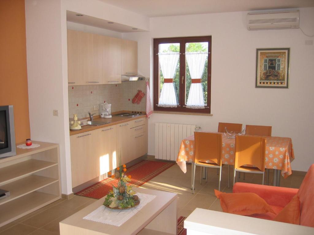 Apartments Mediteraneo Tar-Vabriga 외부 사진
